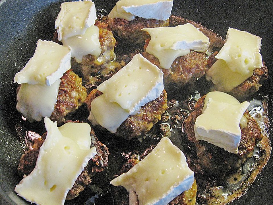 Frikadellen mit Käsehaube von Elfenlied| Chefkoch