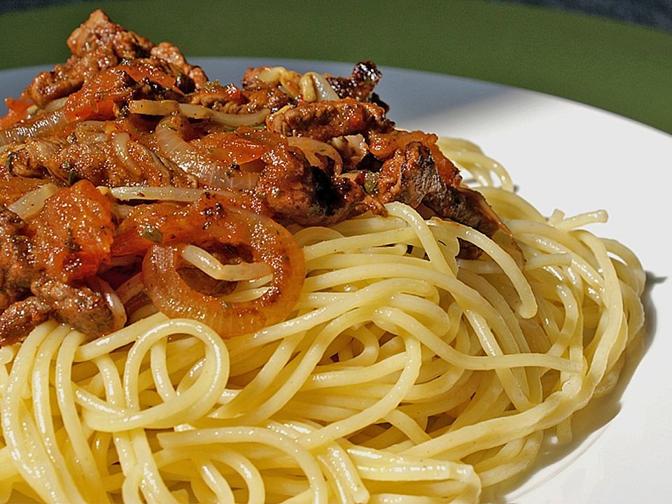 Spaghetti mit pikantem Rindfleisch von heimwerkerkönig | Chefkoch