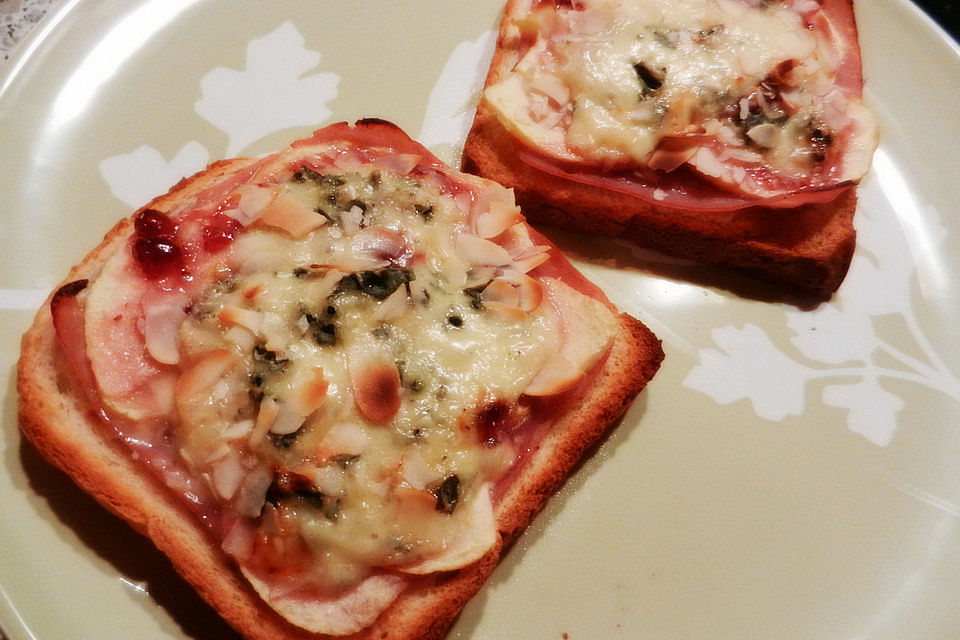 Gorgonzola Birnen-Toast