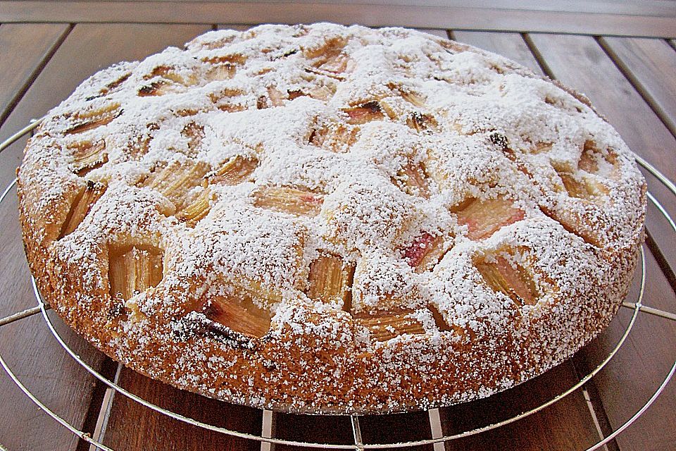 Rhabarberkuchen mit Eierlikör