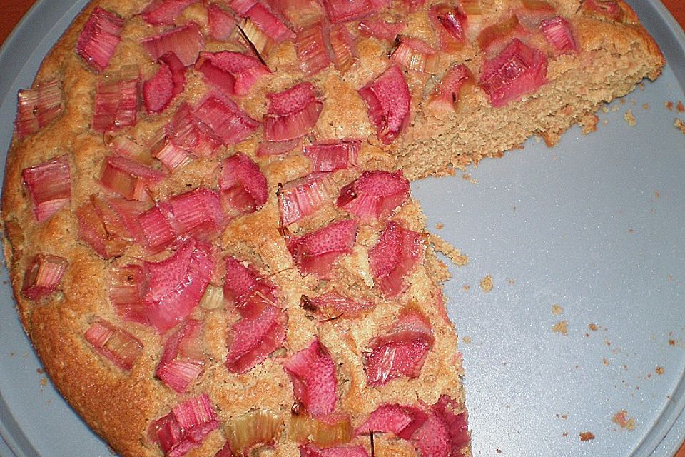 Rhabarberkuchen mit Eierlikör