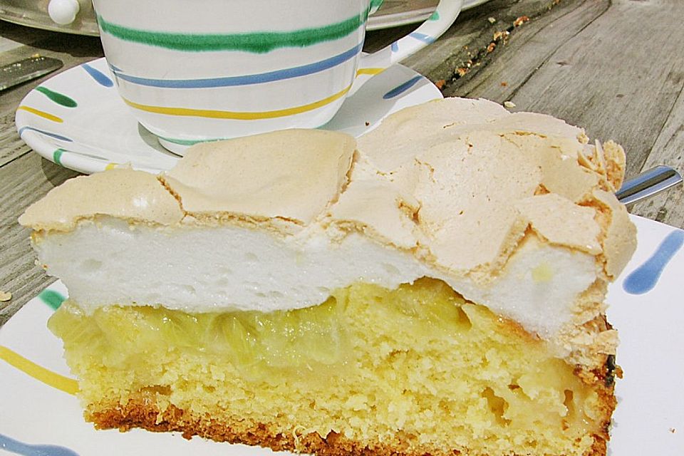 Rhabarberkuchen mit Eierlikör