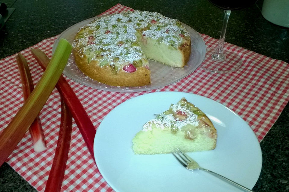 Rhabarberkuchen mit Eierlikör