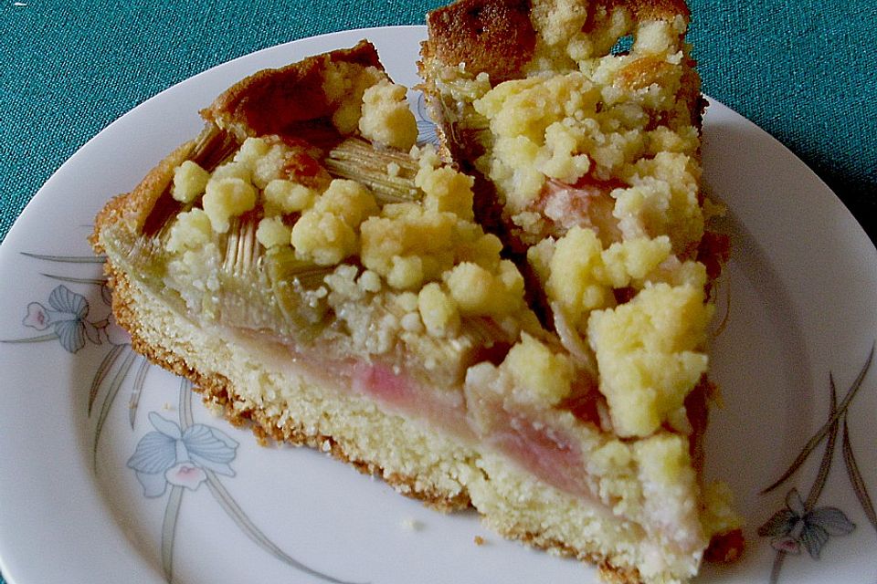 Rhabarberkuchen mit Eierlikör