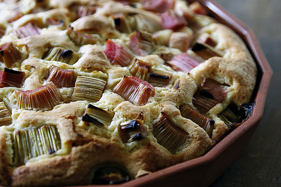 Rhabarberkuchen mit Eierlikör