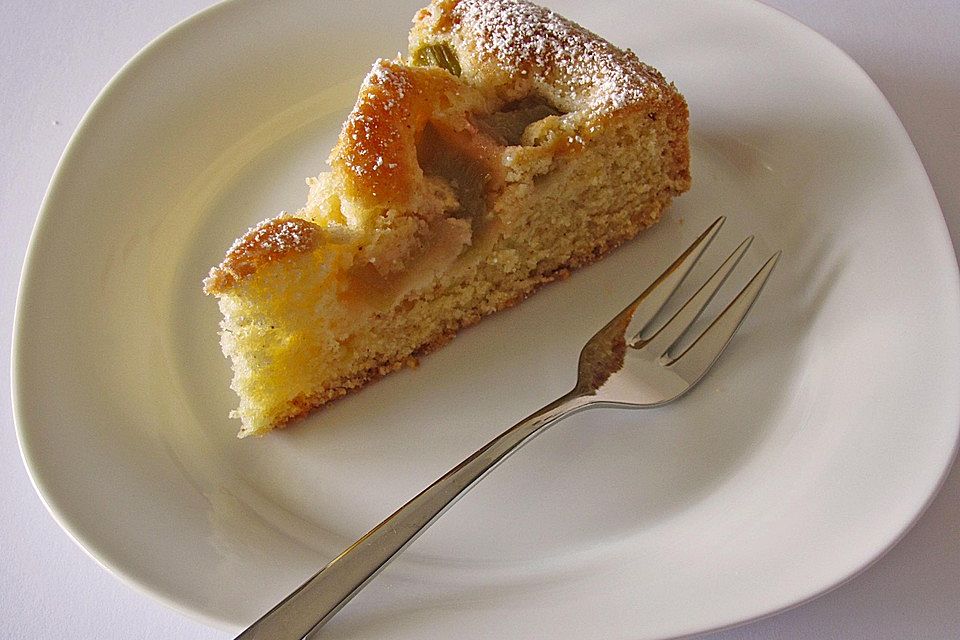 Rhabarberkuchen mit Eierlikör