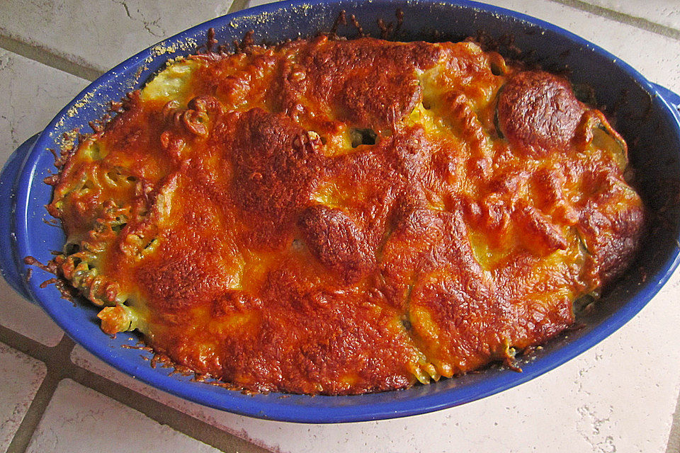 Bandnudelgratin mit Knoblauchsahne