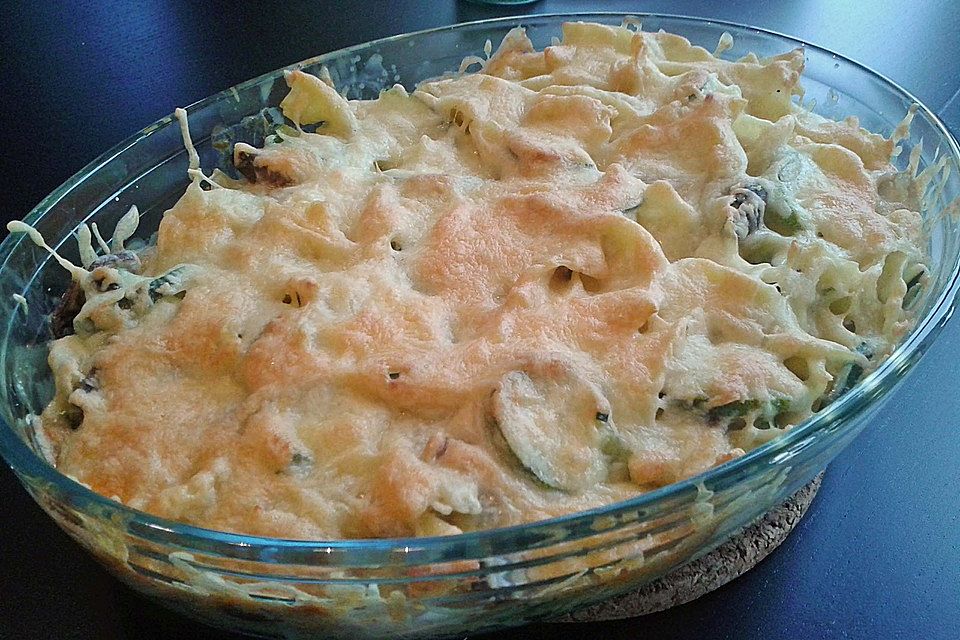 Bandnudelgratin mit Knoblauchsahne