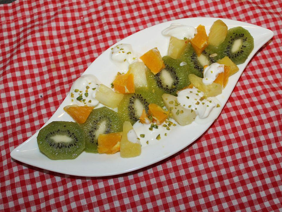 Orangen - Ananas - Kiwi Salat mit Joghurt - Dip von axel-42| Chefkoch