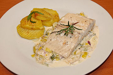 Lachs auf Lauchgemüse