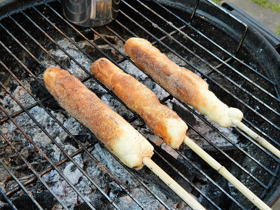 Stockbrot Grillen Laune Während Klappt Halten
