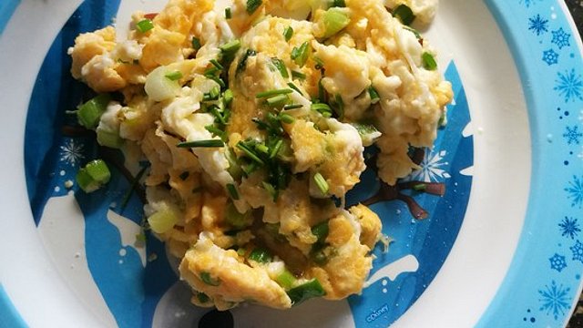 Rührei mit Frühlingszwiebeln aus der Mikrowelle von Marga0610