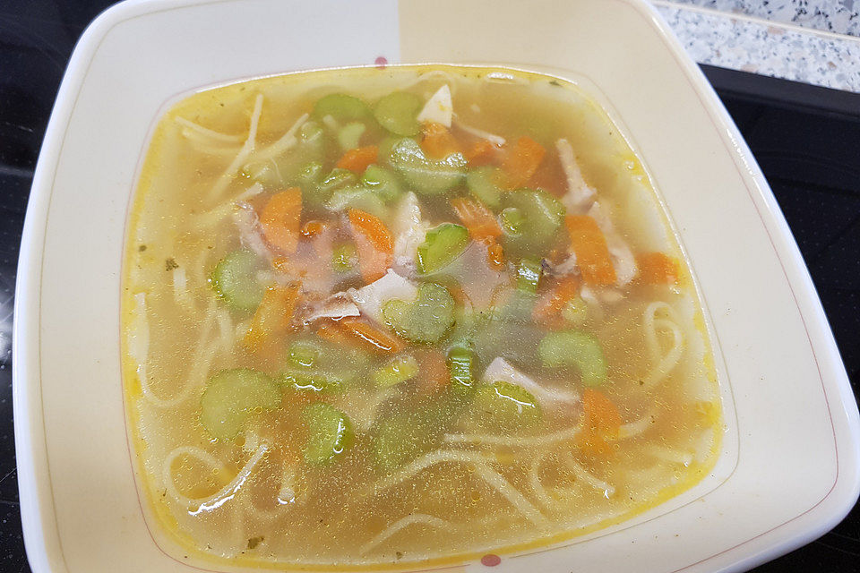 Heides Hühnersuppe