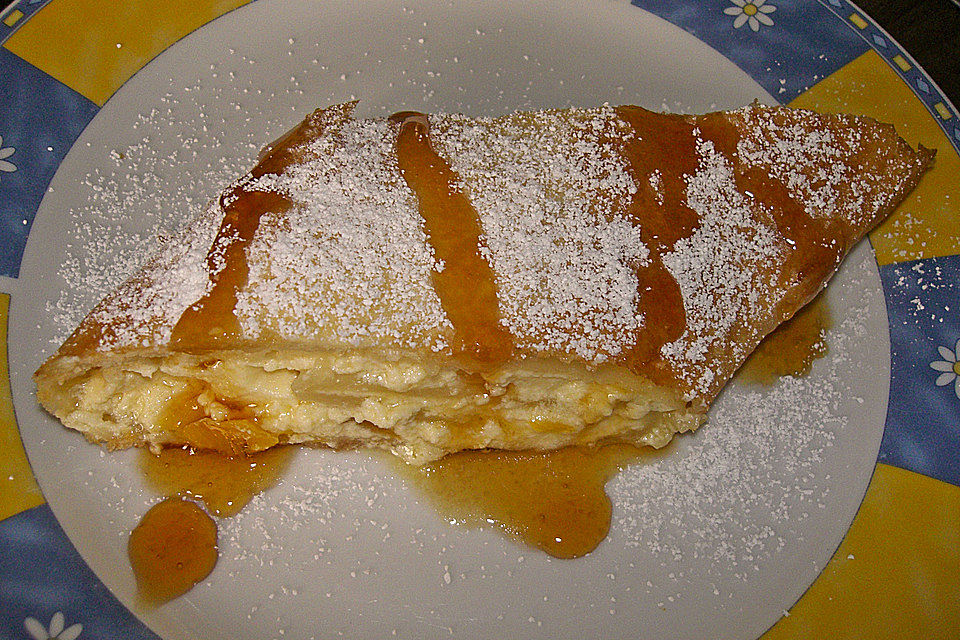 Topfen - Pfirsich Strudel