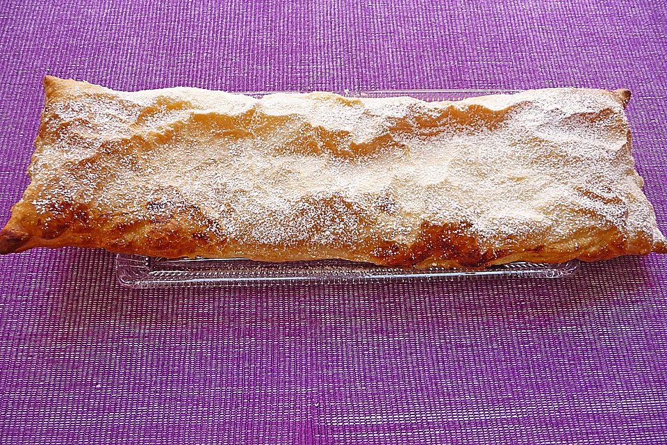 Topfen - Pfirsich Strudel