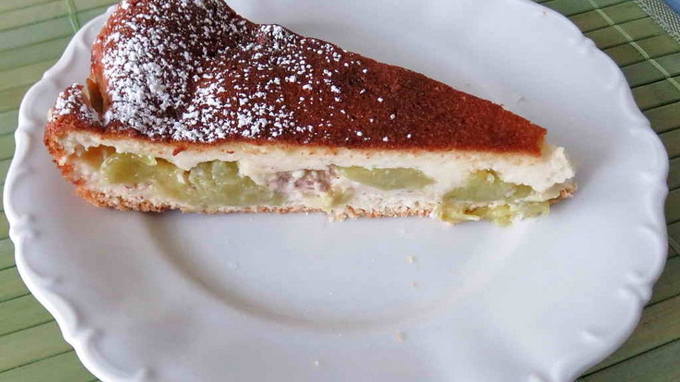 Rhabarberkuchen mit Saure Sahne - Guss von trollinger Rhabarberkuchen mit Saure Sahne - Guss von trollinger