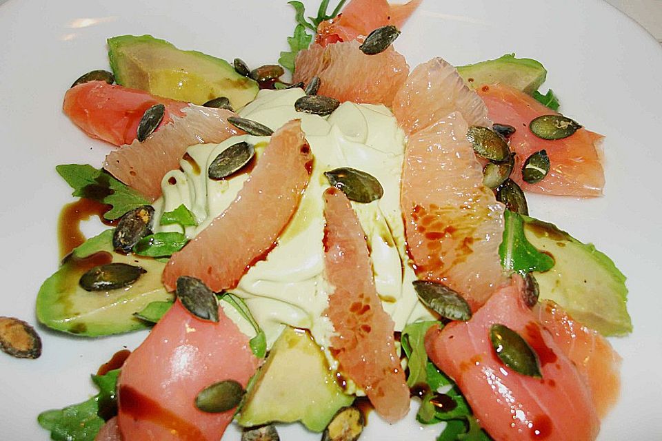 Avocado - Grapefruit - Salat mit Avocado - Espuma