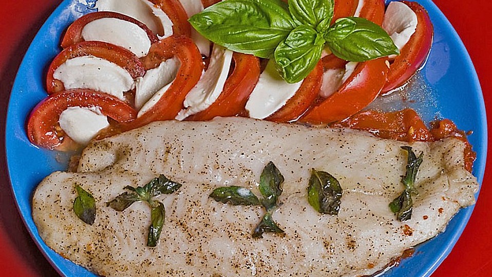 Fisch auf dem Tomatenbett von Leyni92 Fisch auf dem Tomatenbett von Leyni92