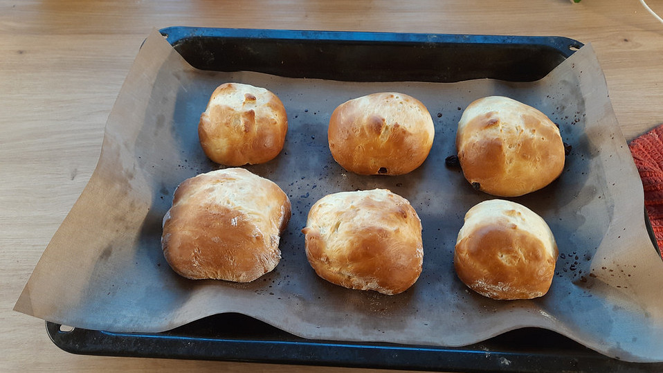 Rosinenbrötchen von marabelle Rosinenbrötchen von marabelle
