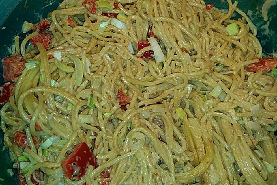 China - Spaghetti - Salat