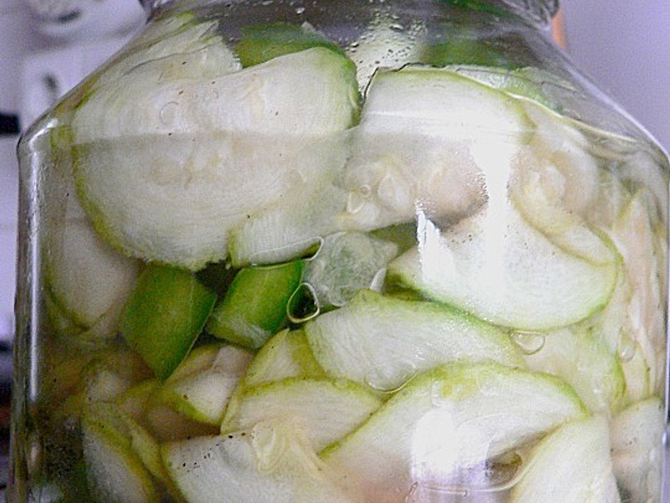 Eingelegte Zucchini süß - sauer von Sacklzement| Chefkoch