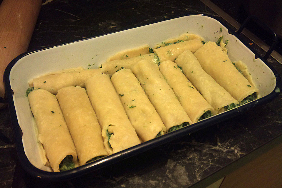 Cannelloni mit Spinat und Frischkäse