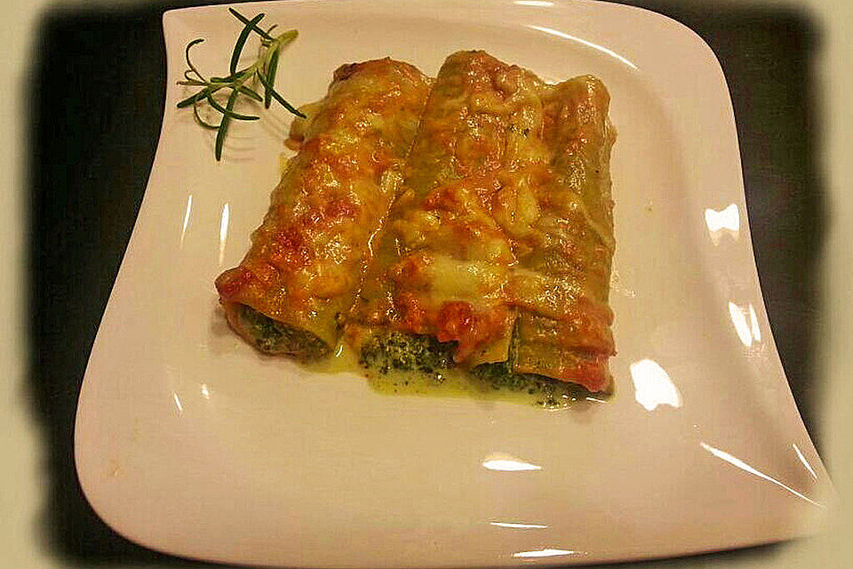 Cannelloni mit Spinat und Frischkäse