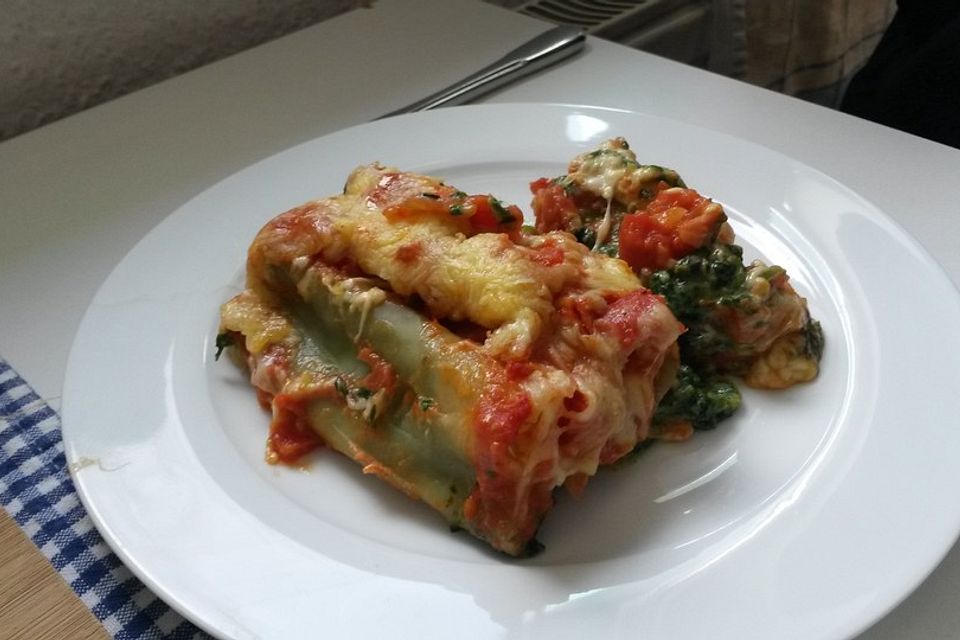 Cannelloni mit Spinat und Frischkäse