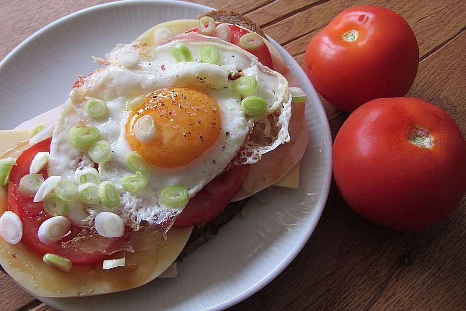 Spiegelei-Brot im Frühling