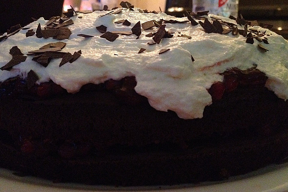 Herrentorte mit  Preiselbeeren und Kaba