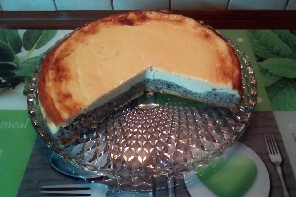 Mohnkuchen mit Schmand und Vanillepudding