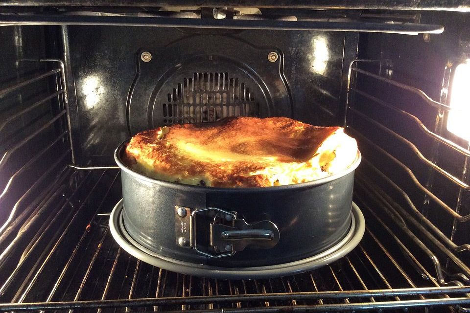 Mohnkuchen mit Schmand und Vanillepudding