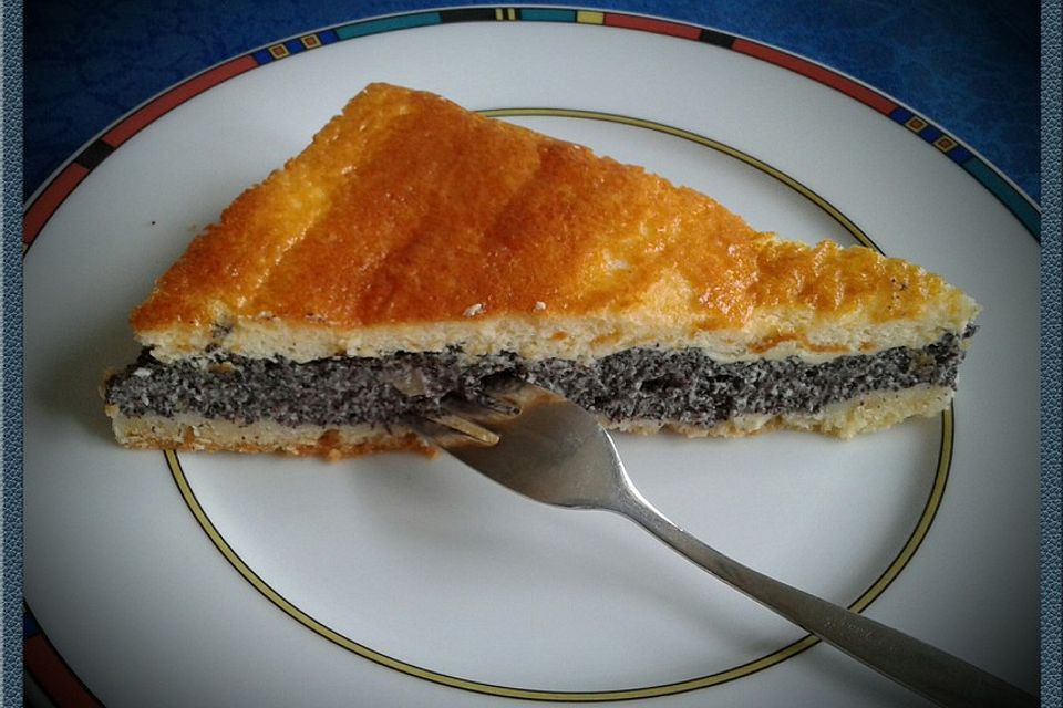 Mohnkuchen mit Schmand und Vanillepudding