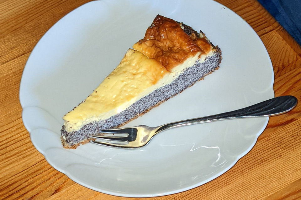 Mohnkuchen mit Schmand und Vanillepudding