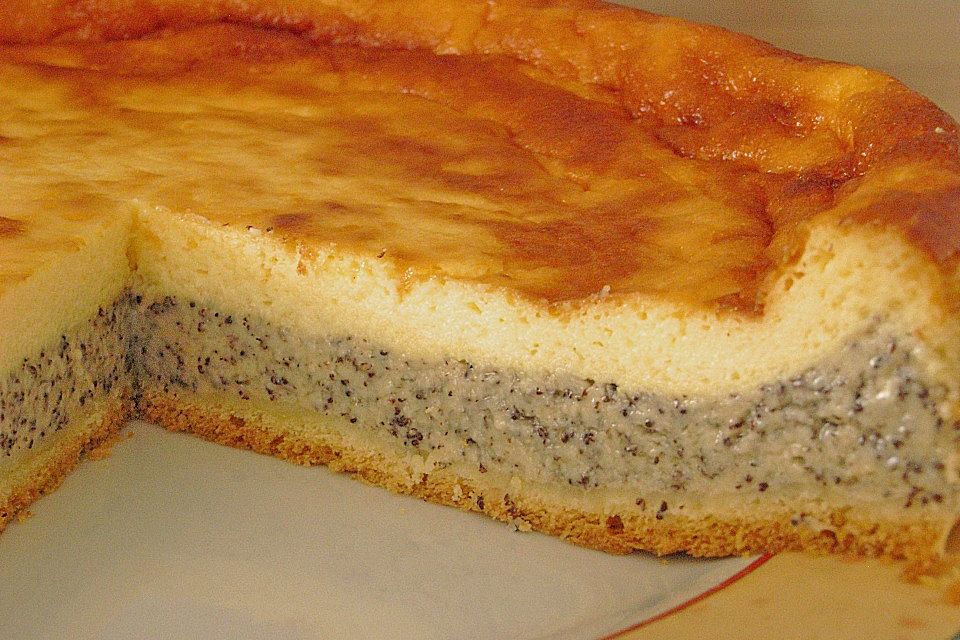 Mohnkuchen mit Schmand und Vanillepudding