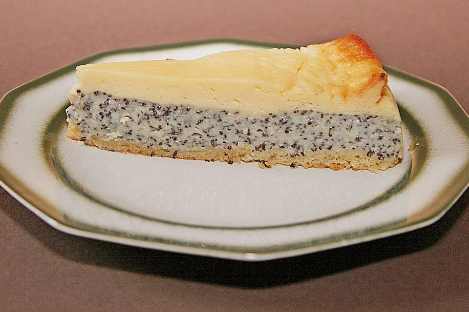 Mohnkuchen mit Schmand und Vanillepudding