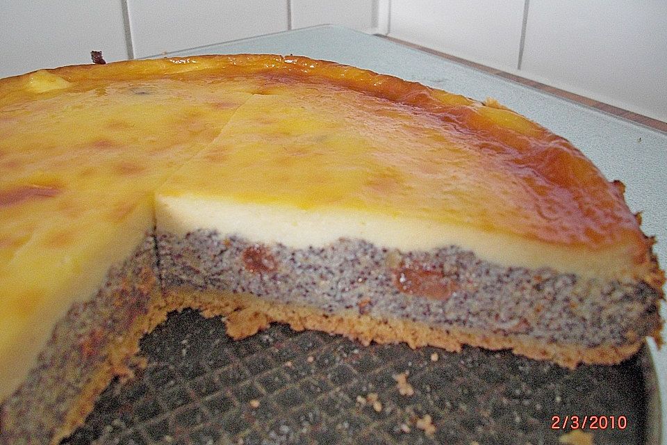 Mohnkuchen mit Schmand und Vanillepudding