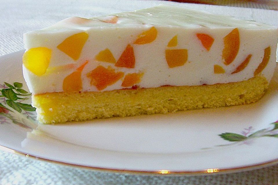 Pfirsich - Joghurt Torte mit Vanillehauch