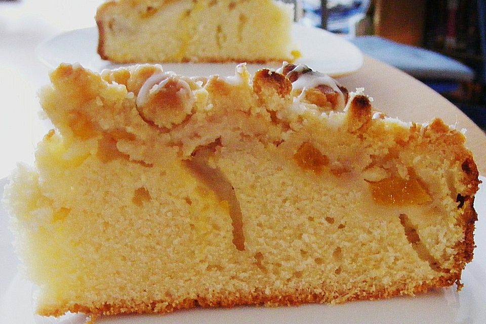 Sahne-Birnen-Kuchen mit Streuseln