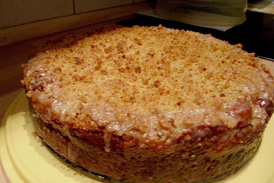 Sahne-Birnen-Kuchen mit Streuseln