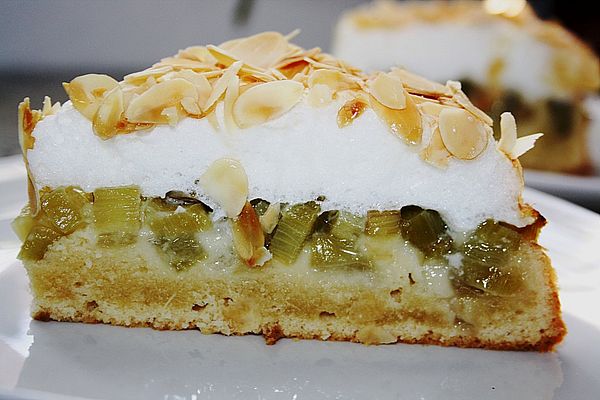 Leckerer Rhabarber - Kuchen mit Baiserhaube von Susi-Leckermäulchen ...