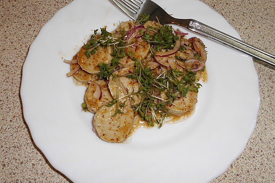 Bayerischer Weißwurst - Salat