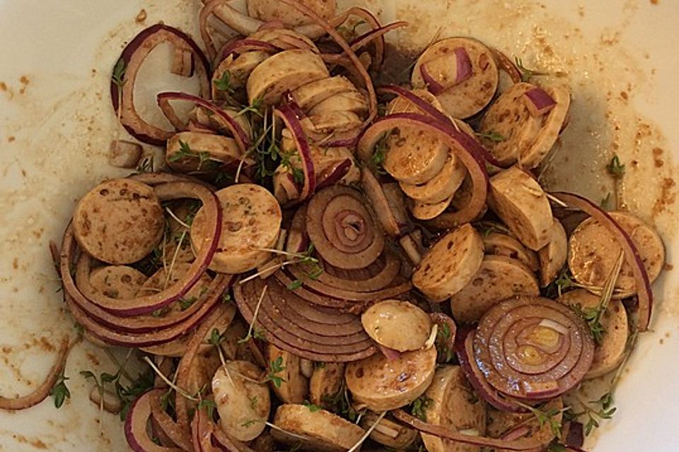Bayerischer Weißwurst - Salat