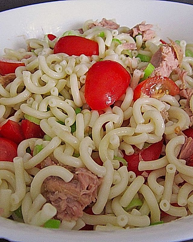 Gabelspaghetti - Salat