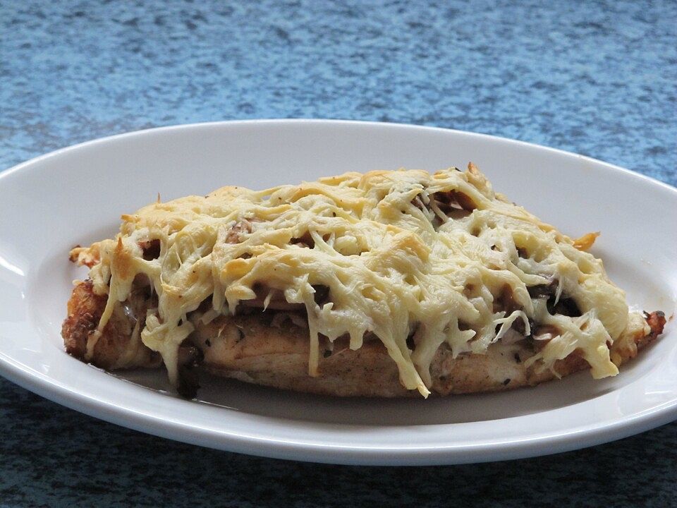 Überbackene Hähnchen mit Bacon und Pilzen von froggs| Chefkoch