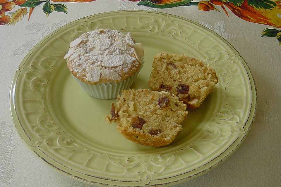 Dattel - Mandel Muffins mit Amaretto Dattel - Mandel Muffins mit Amaretto