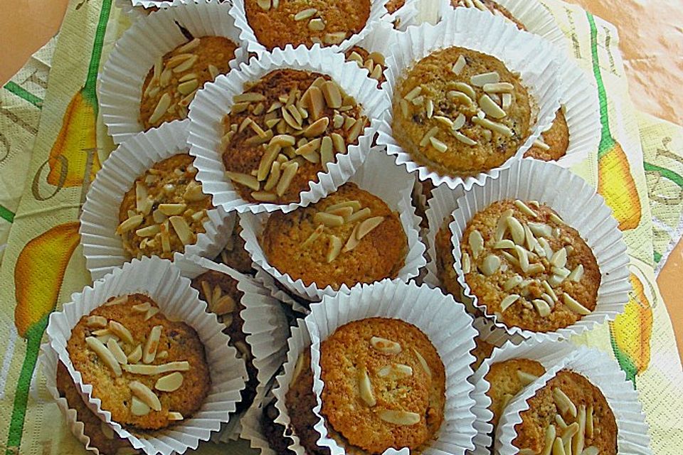 Dattel - Mandel Muffins mit Amaretto Dattel - Mandel Muffins mit Amaretto