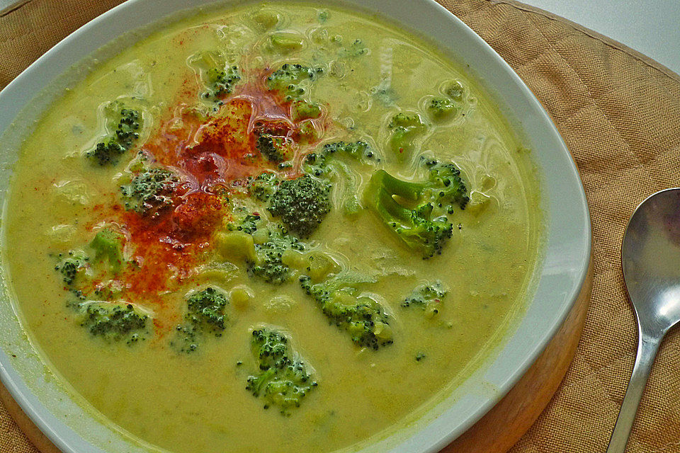 Brokkoli - Käse - Suppe