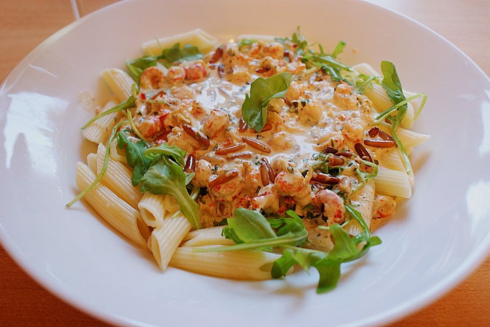 Penne mit Flusskrebsfleisch und Rucola