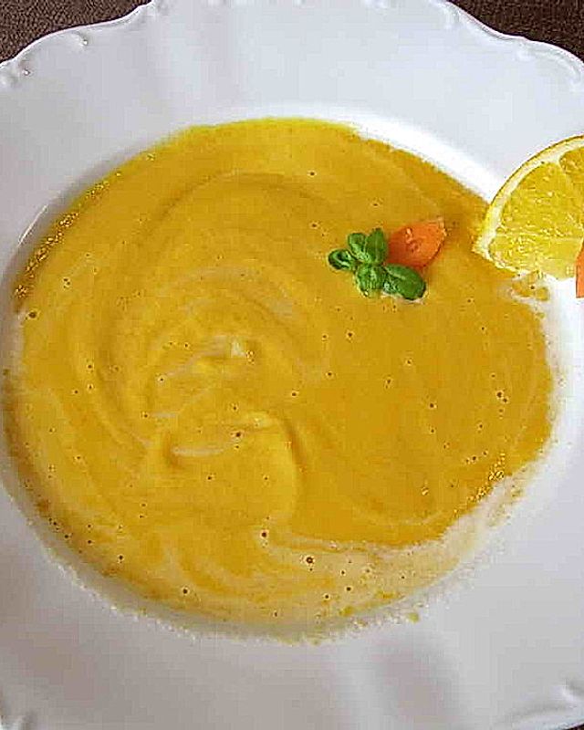 Möhren - Orangen - Cremesuppe